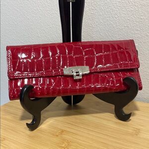 NWT Rosetti Red Croc Embossed Faux Patent Wallet | Clutch Style with Turn Lock